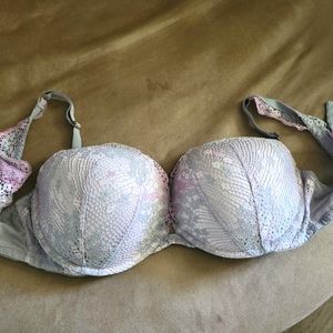 2 for 25$ Victorias Secret Push Up Bra